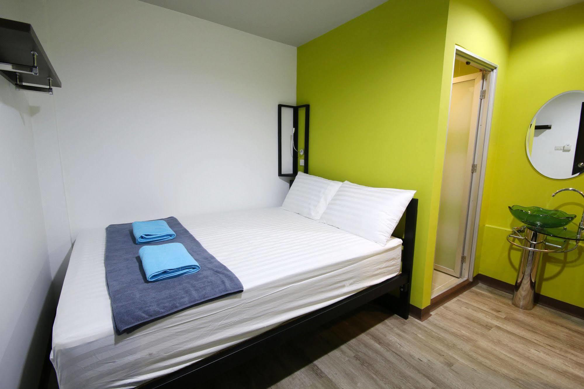 The Pillow Hostel Khaosan Bangkok Buitenkant foto