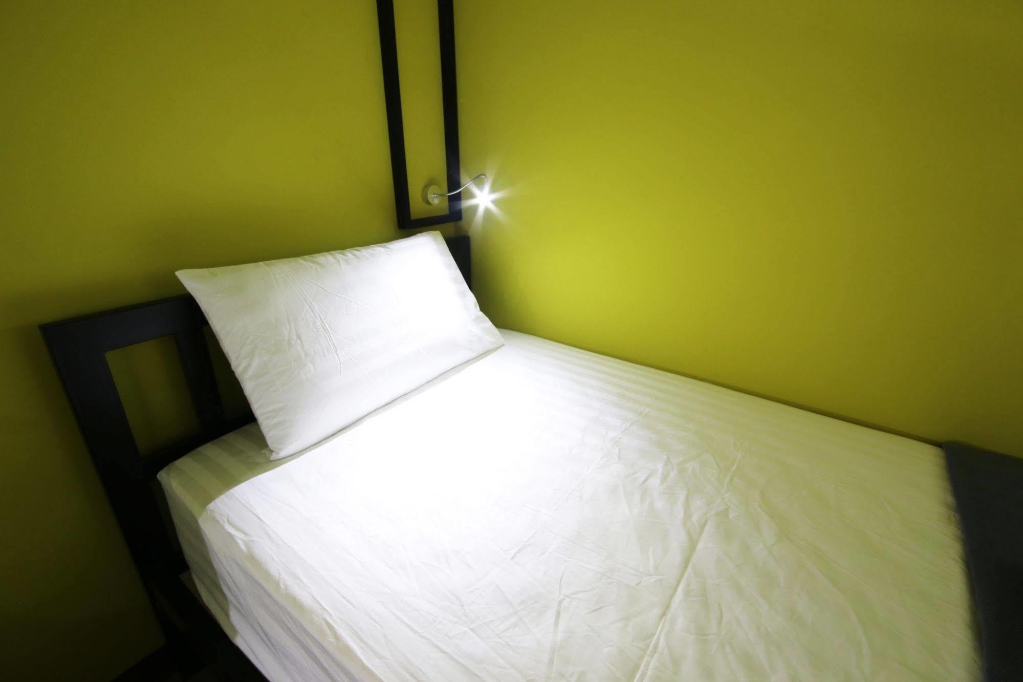 The Pillow Hostel Khaosan Bangkok Buitenkant foto